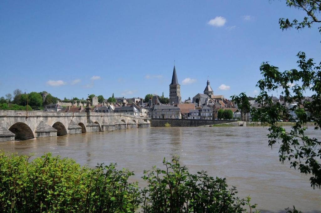Appartamento Le Passage La Charité-sur-Loire Camera foto